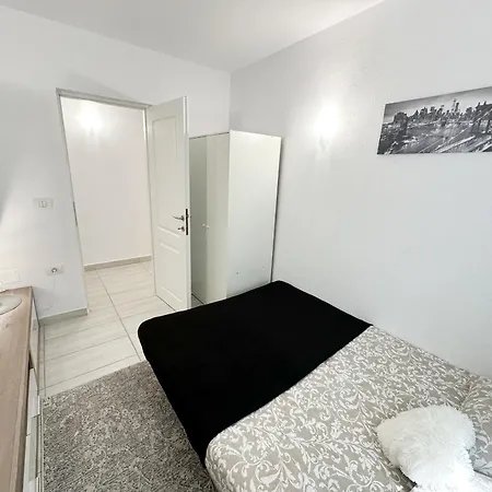 Sweet Dacia - By Open House *