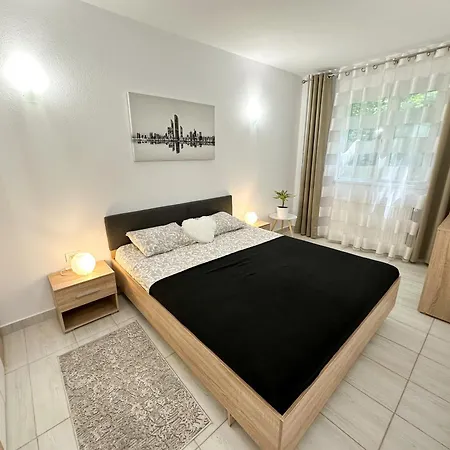 Sweet Dacia - By Open House Apartment *